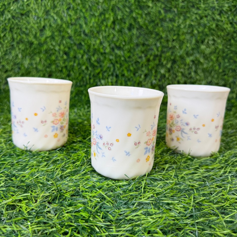Arcopal France Mugs Set of 3 Victoria Floral Milk Glass Vintage Coffee Cups
